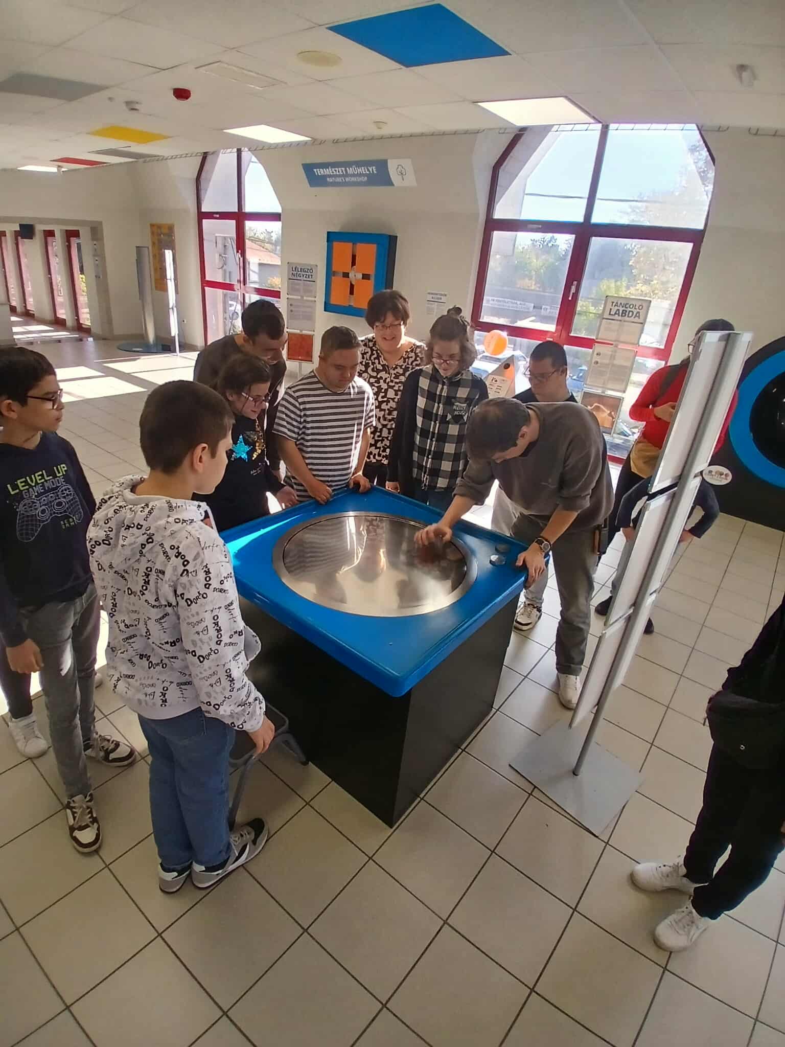 576661988_2118417985596617_83407494999778124_n