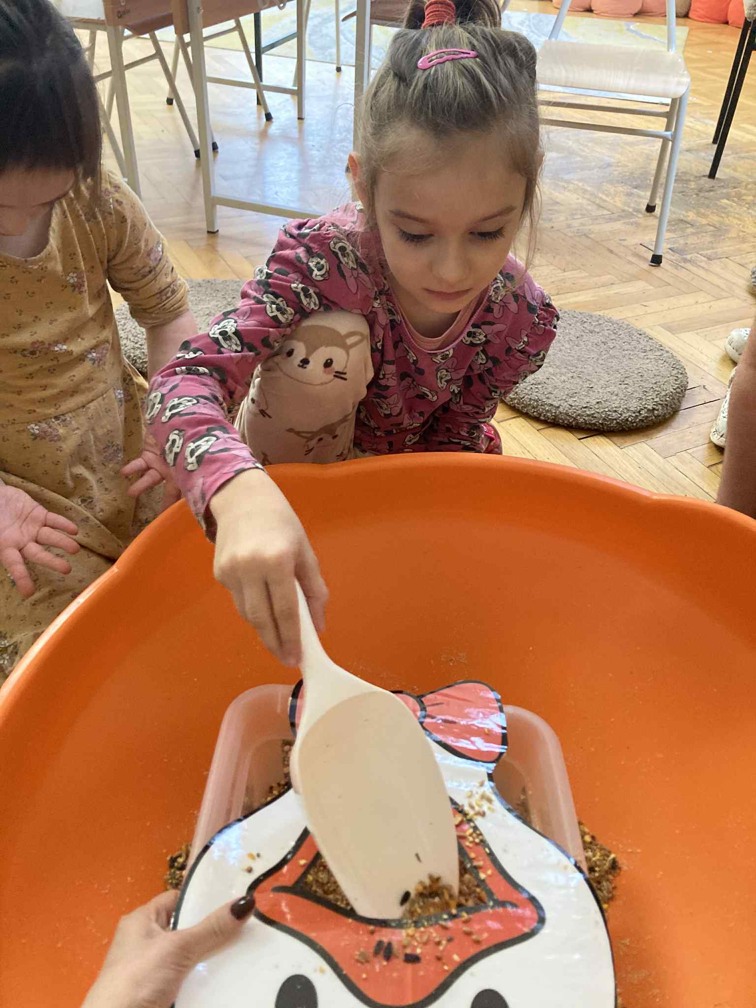 7af71b68-27be-47fc-8f48-654dcb00d9a2